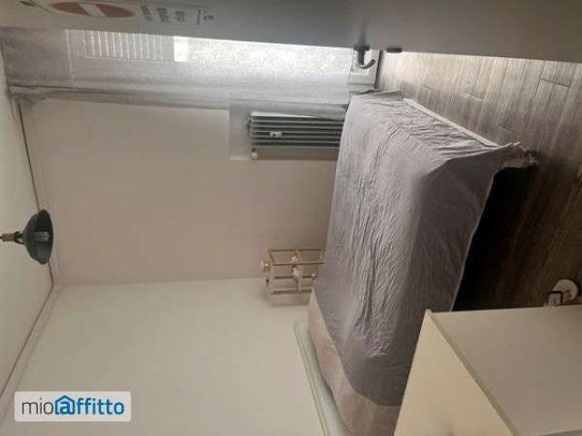Appartamento arredato con terrazzo Padova