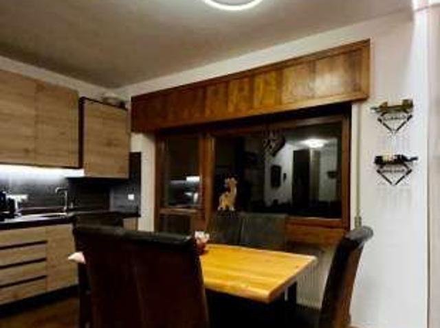 Appartamento arredato con terrazzo Peaio