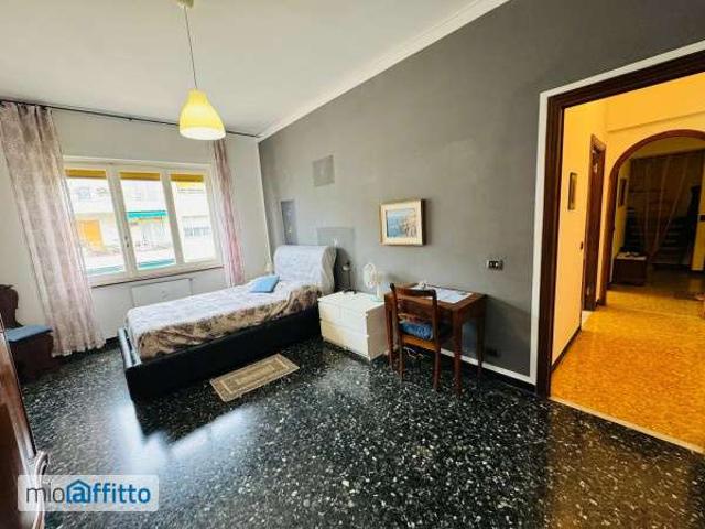 Appartamento arredato con terrazzo Pegli multedo