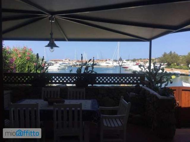 Appartamento arredato con terrazzo Santa maria