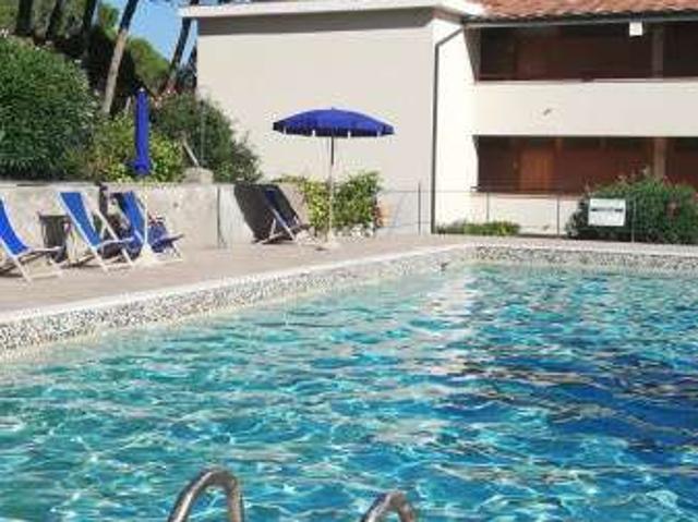 Appartamento arredato con terrazzo Porto santo stefano