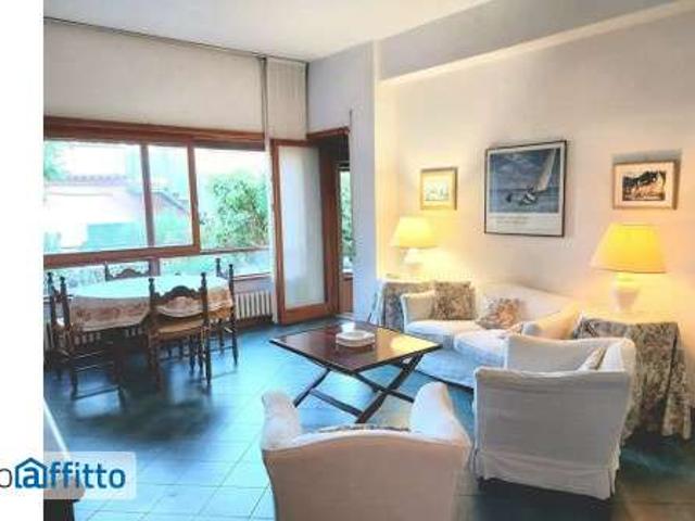 Appartamento arredato con terrazzo Porto santo stefano