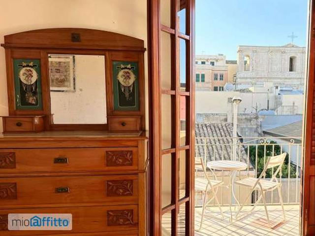 Appartamento arredato con terrazzo Pozzallo