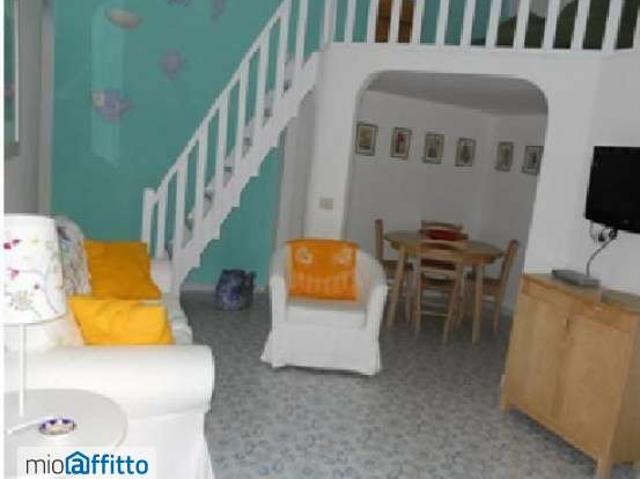 Appartamento arredato con terrazzo Procida