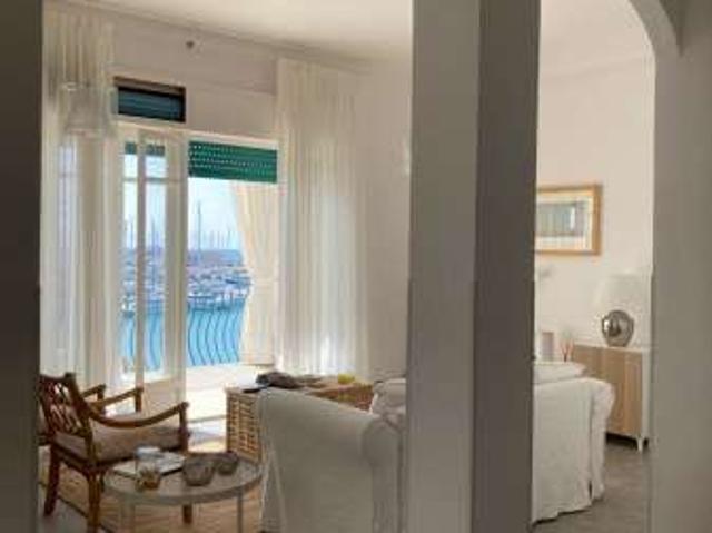 Appartamento arredato con terrazzo Ragusa