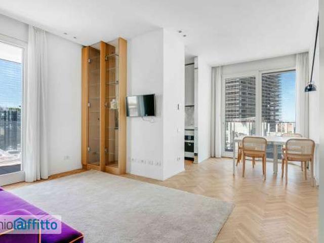 Appartamento arredato con terrazzo Repubblica, stazione centrale