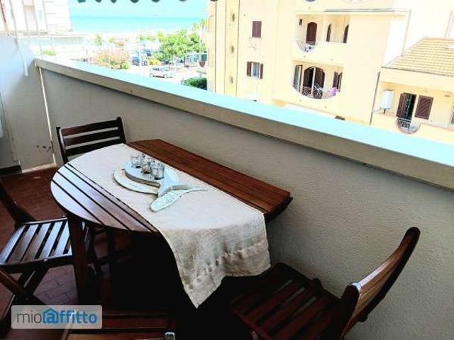Appartamento arredato con terrazzo Riccione