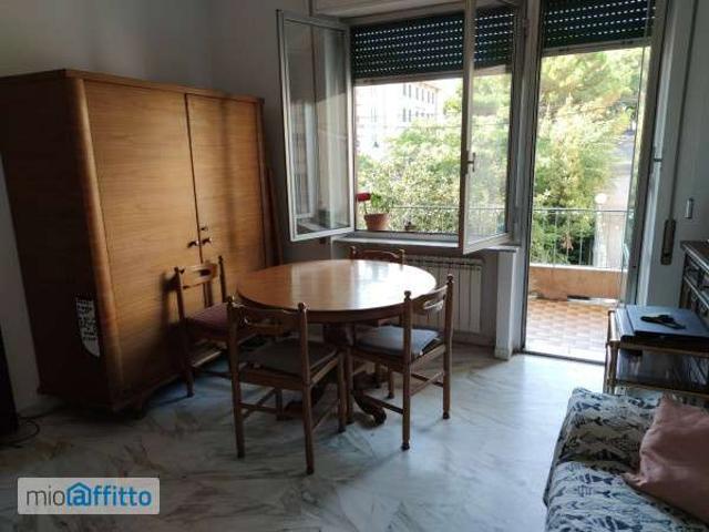 Appartamento arredato con terrazzo San fruttuoso
