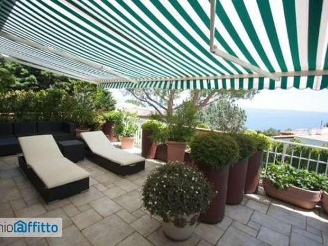 Appartamento arredato con terrazzo San giacomo