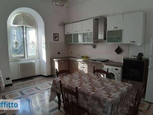 Appartamento arredato con terrazzo Sestri ponente