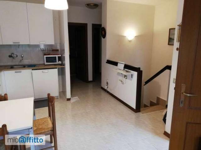Appartamento arredato con terrazzo Siena
