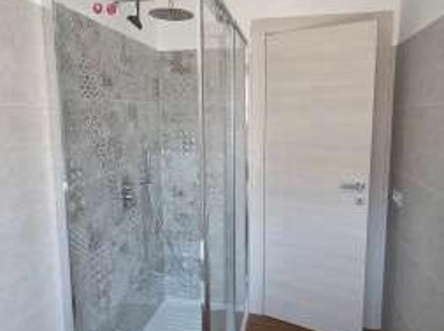 Appartamento arredato con terrazzo Tuscolano, don bosco, cinecittà