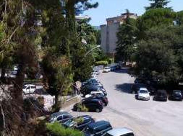 Appartamento arredato con terrazzo Terni