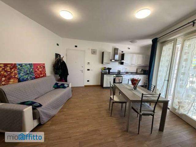 Appartamento arredato con terrazzo Tiburtino, pietralata, collatino