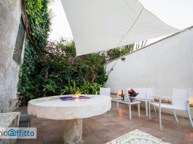 Appartamento arredato con terrazzo Tommaso natale