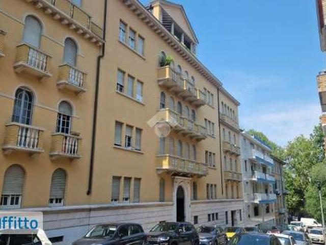 Appartamento arredato con terrazzo Torino