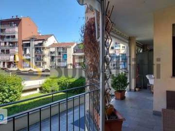 Appartamento arredato con terrazzo Torino