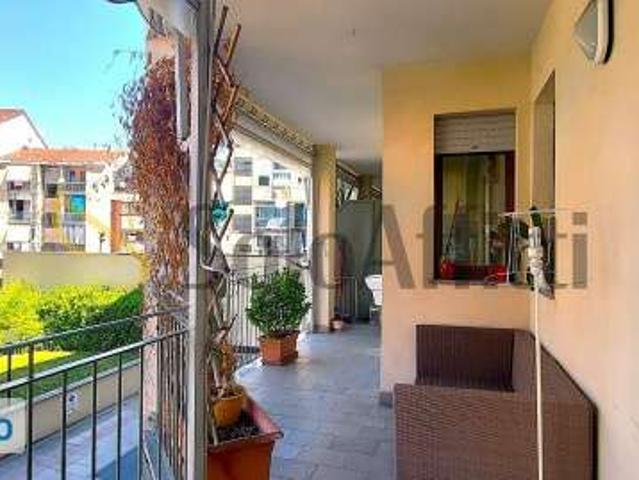 Appartamento arredato con terrazzo Torino