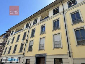 Appartamento arredato con terrazzo Torino