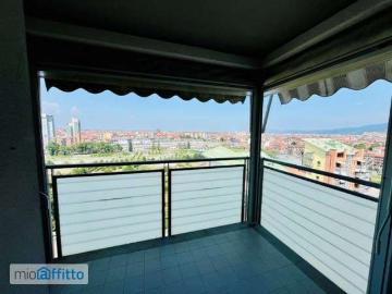 Appartamento arredato con terrazzo Torino