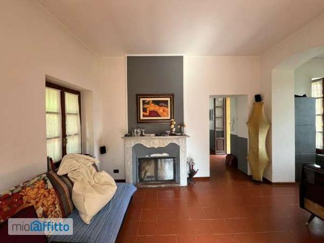 Appartamento arredato con terrazzo Torino