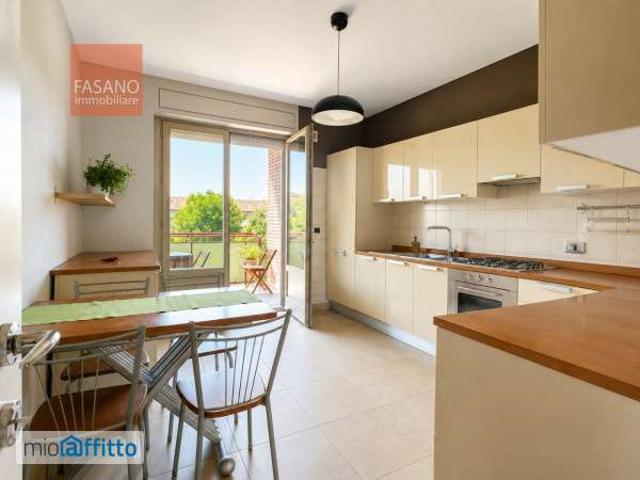 Appartamento arredato con terrazzo Torino