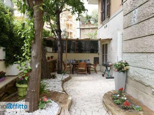 Appartamento arredato con terrazzo Trastevere, aventino, testaccio