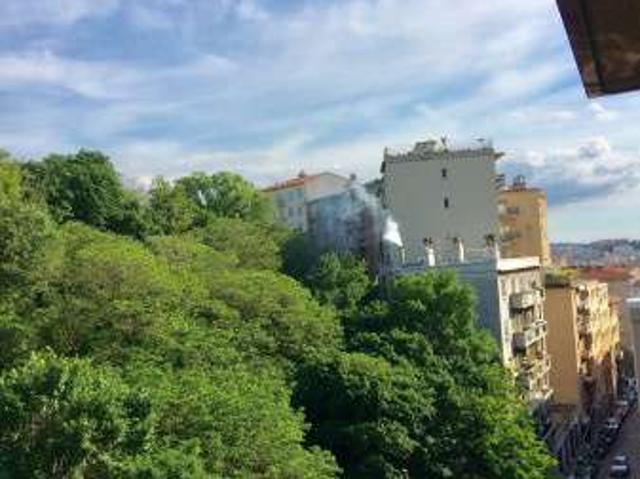 Appartamento arredato con terrazzo Trieste