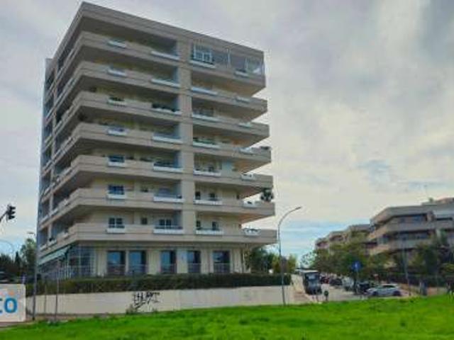 Appartamento arredato con terrazzo Trieste, salario