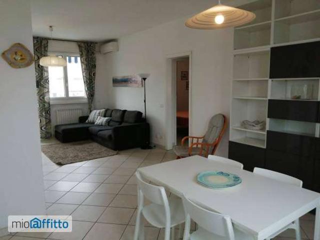 Appartamento arredato con terrazzo Viareggio