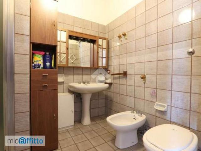 Appartamento arredato con terrazzo Villa rosa