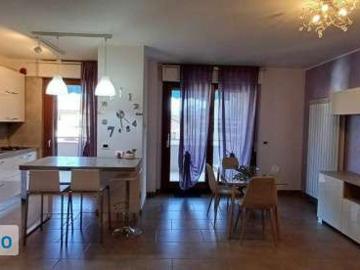 Appartamento arredato con terrazzo Villa verrocchio