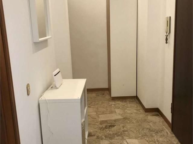 APPARTAMENTO ARREDATO CON 3 CAMERE PER STUDENTI