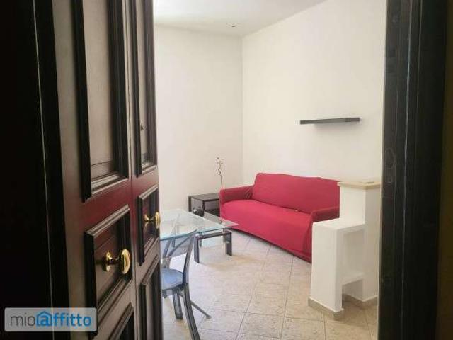 Appartamento arredato Castelletto