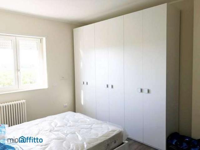 Bilocale arredato con terrazzo Centro