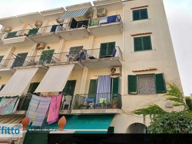 Appartamento arredato con terrazzo Centro