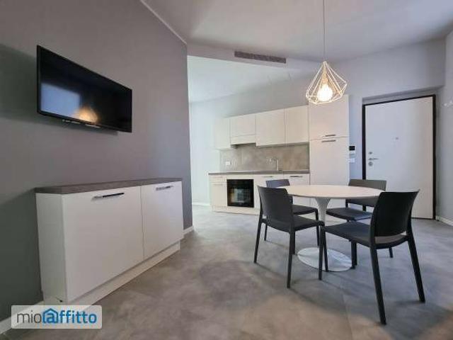 Appartamento arredato Certosa, quarto oggiaro, villa pizzone
