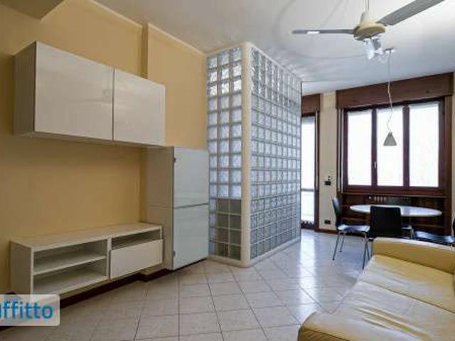 Appartamento arredato Certosa, quarto oggiaro, villa pizzone