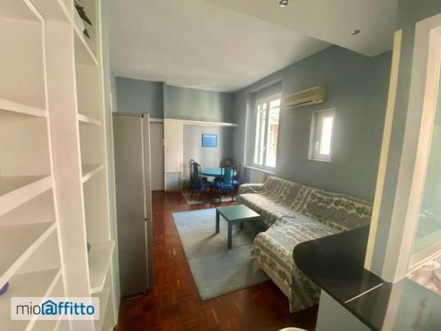 Appartamento arredato Chiaia