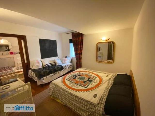 Appartamento arredato Chiaia