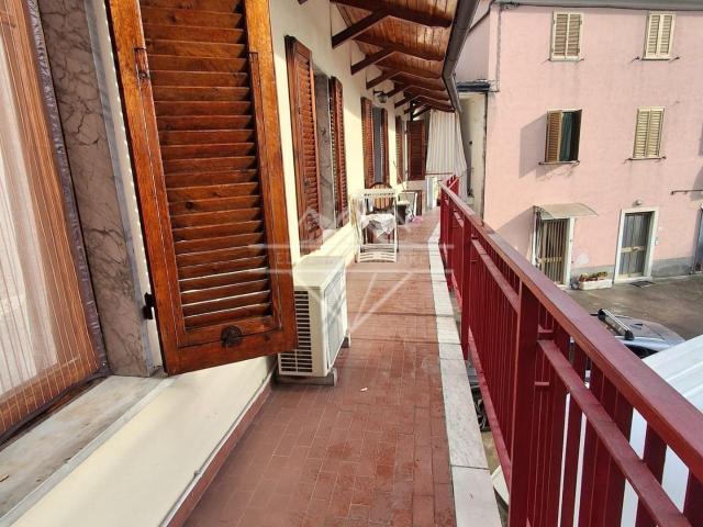 Appartamento arredato in affitto a Carrara