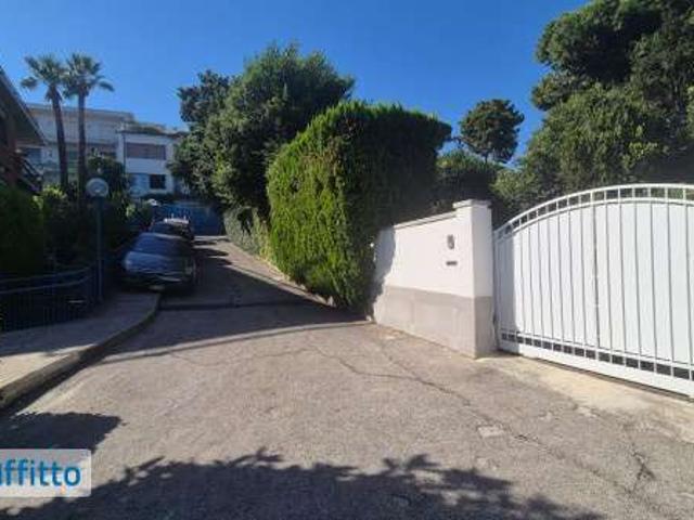 Appartamento arredato Posillipo