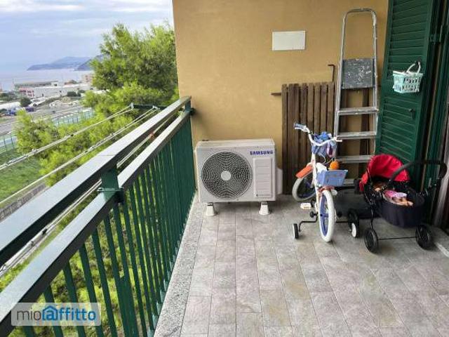 Appartamento arredato Pra' voltri