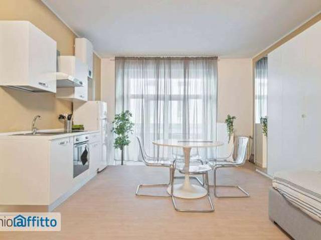 Appartamento arredata con terrazzo Milano