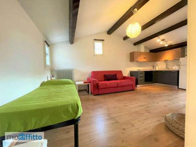 Appartamento arredata con terrazzo Campo di marte