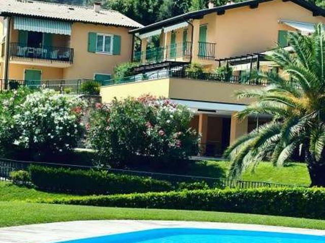 Appartamento arredata con terrazzo Centro