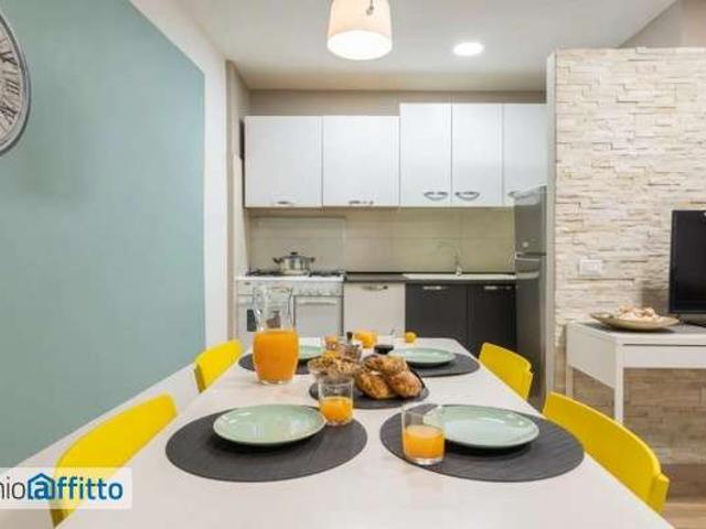 Appartamento arredata con terrazzo Centro