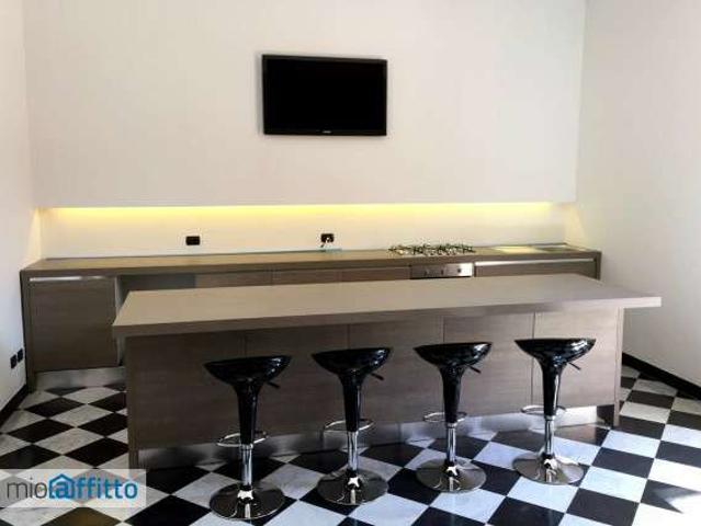 Appartamento arredata con terrazzo Centro storico