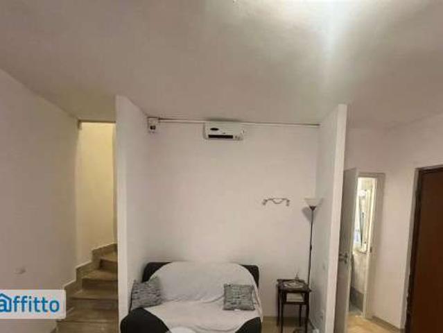 Appartamento arredata con terrazzo Poggio San Marcello