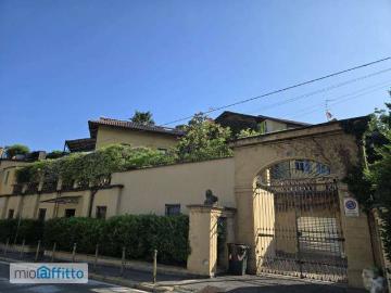 Appartamento arredata con terrazzo Torino
